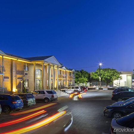 Adelaide Inn Εξωτερικό φωτογραφία