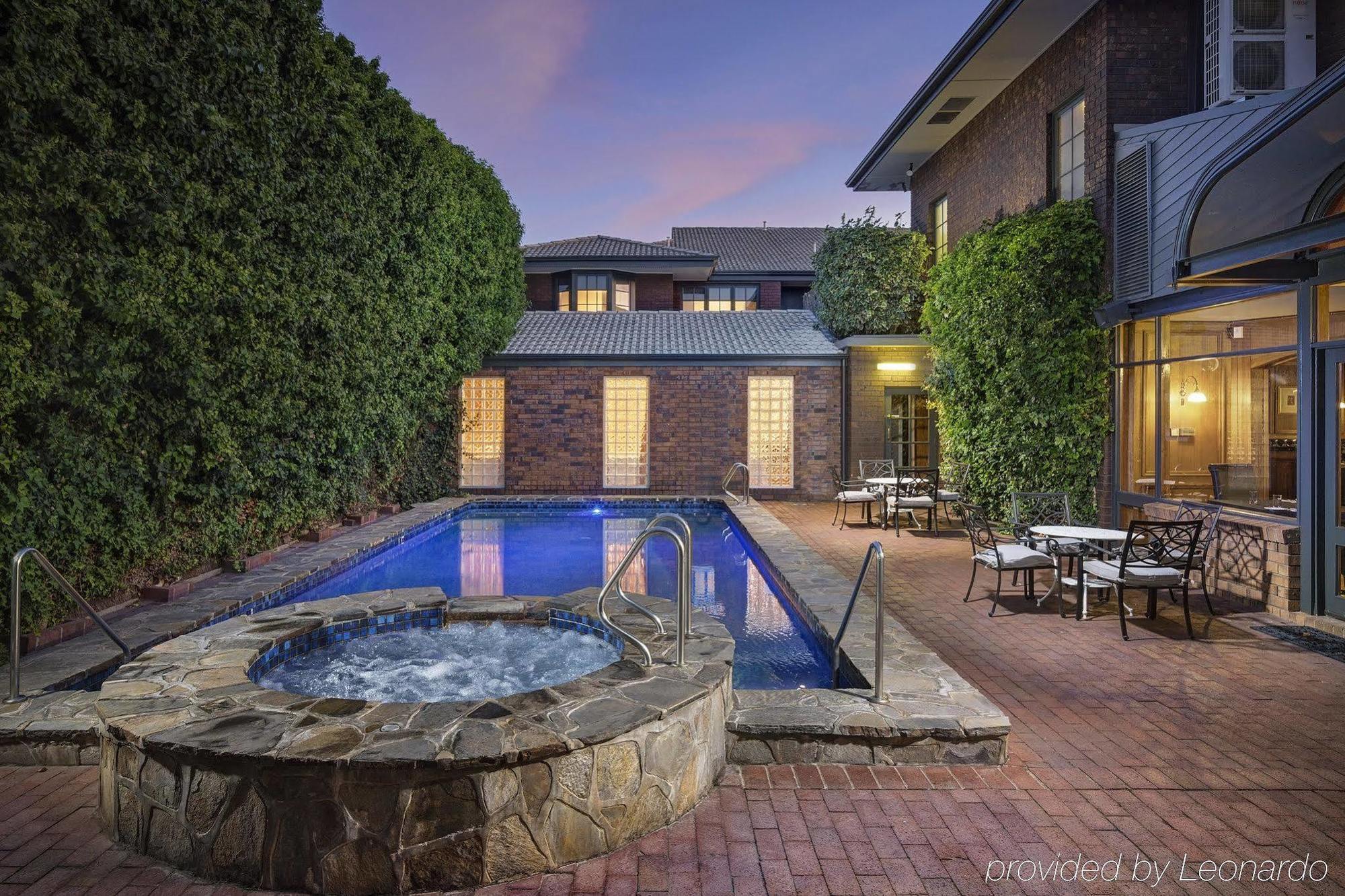 Adelaide Inn Εξωτερικό φωτογραφία