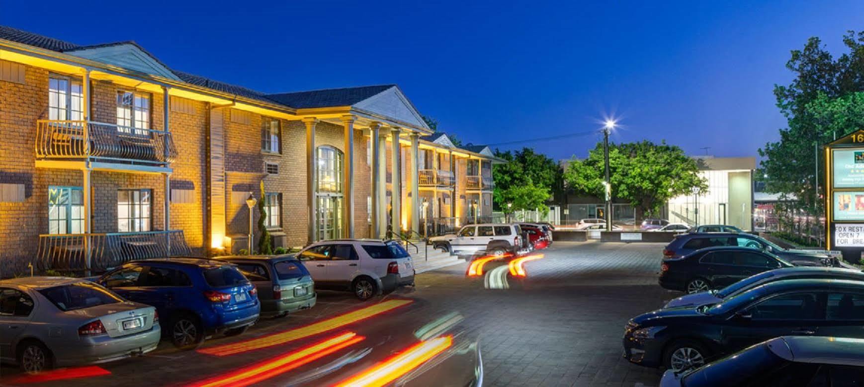 Adelaide Inn Εξωτερικό φωτογραφία