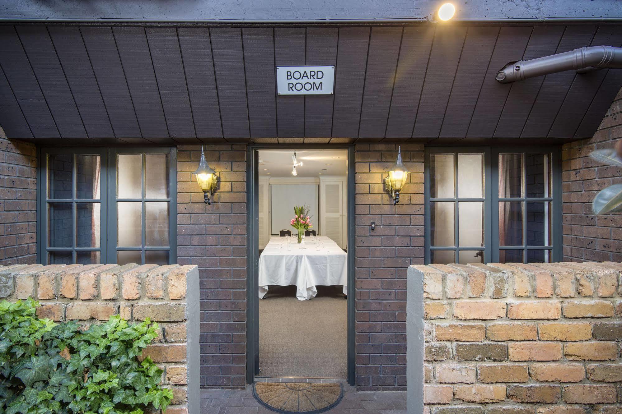 Adelaide Inn Εξωτερικό φωτογραφία